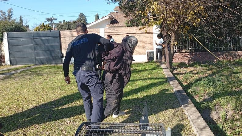 La madre de la adolescente acosada, en el barrio Viajantes, golpeó al vendedor de churros que besó a la chica