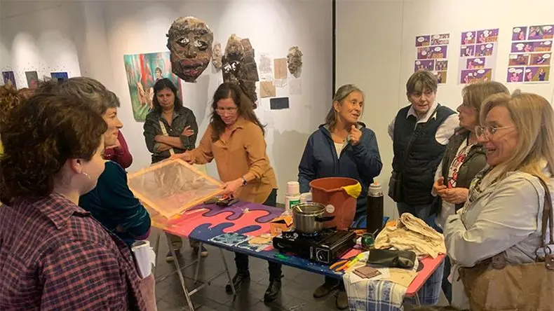 Se inaugura en Pergamino la muestra Arte Textil: sellos, estampas, sudarios y otras impresiones