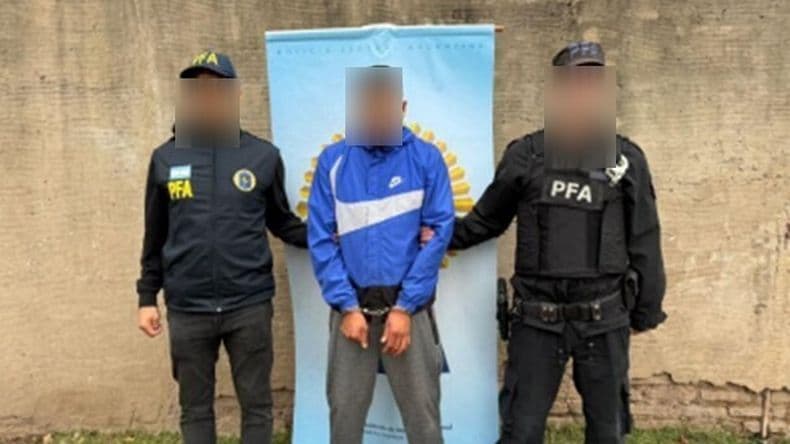 Narcomenudeo en el barrio Acevedo: indagan al sujeto detenido con cocaína, marihuana y armas