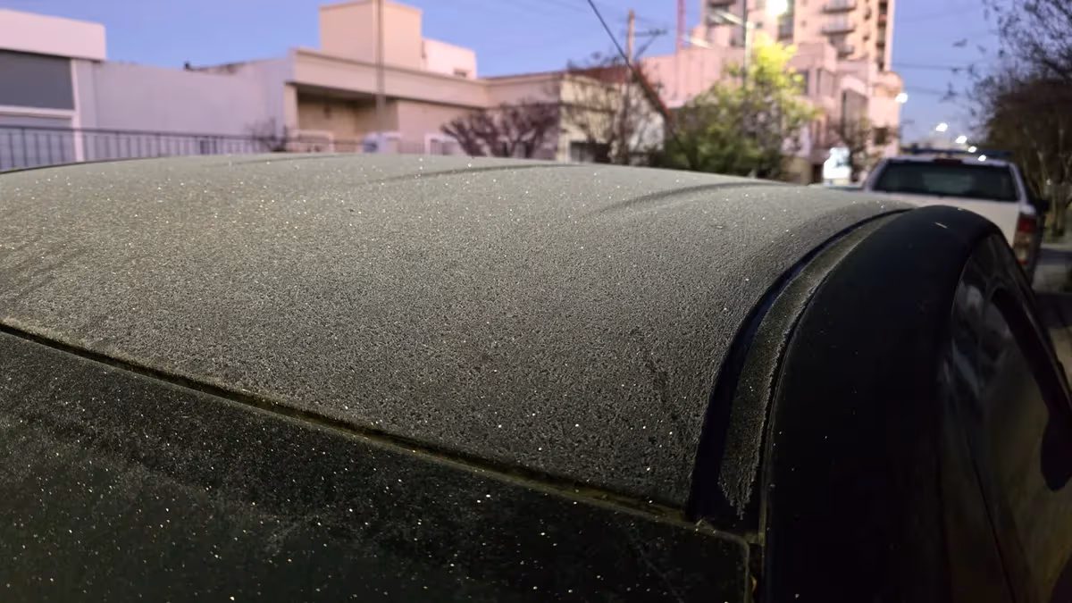 San Nicolás amaneció con -2°C y fuertes heladas en una de las jornadas más frías del año