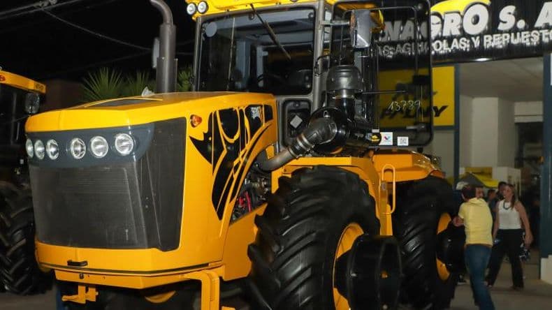 Pettinagro presentó el Pauny con transmisión automática