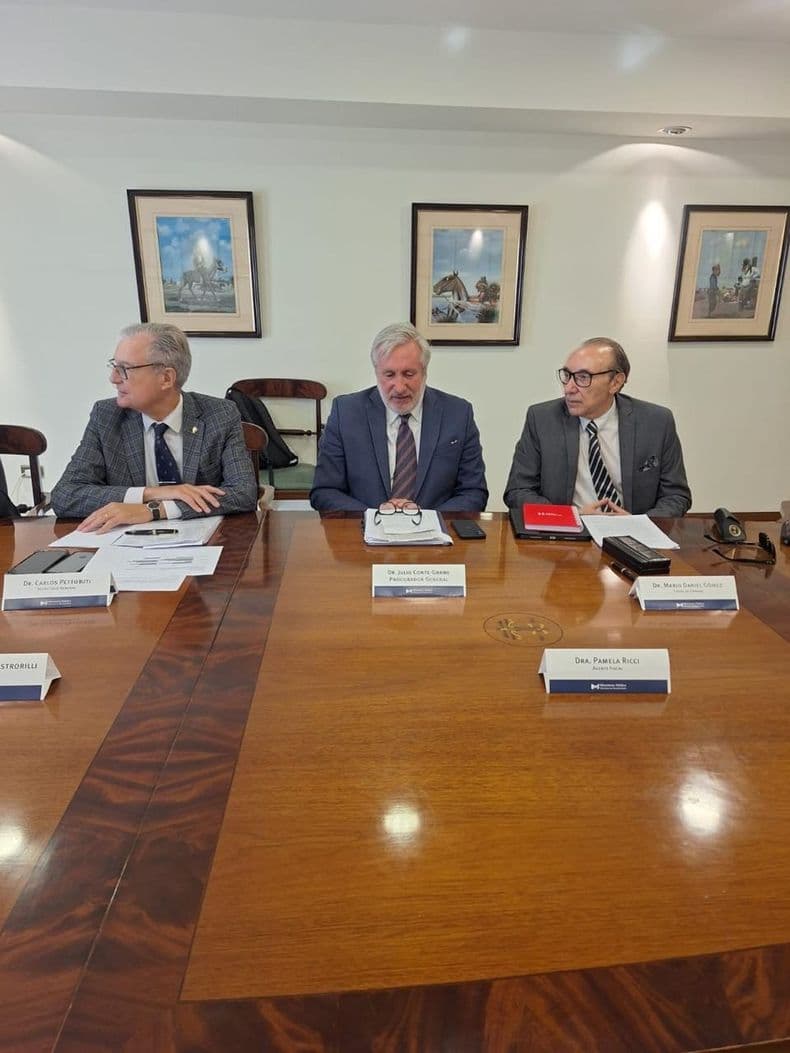 Pergamino: el procurador Julio Conte Grand encabezó una reunión con fiscales, defensores y asesores judiciales