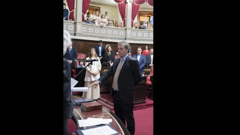 Laura Clark y Juan Manuel Rico Zini juraron en la Cámara de Senadores bonaerense