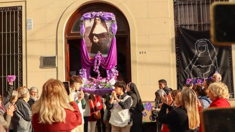 En su día, la feligresía renovó su devoción por Crescencia