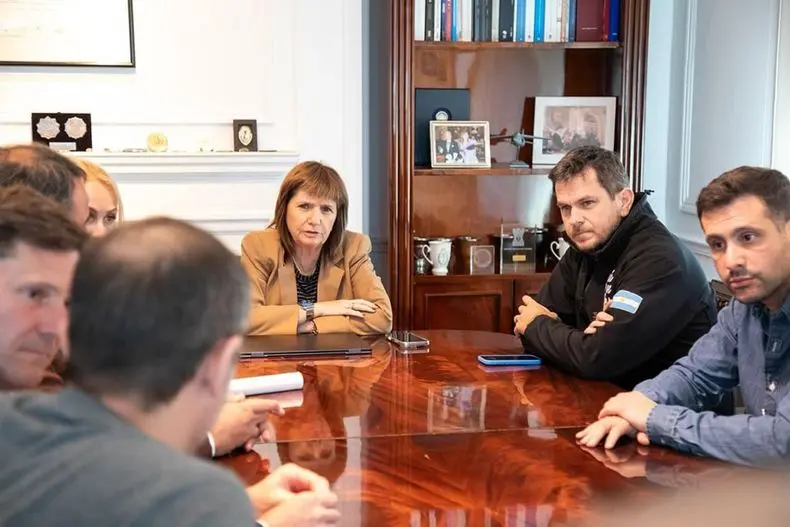 Zárate y municipios afectados por el histórico temporal. Coordinan ayuda directa a damnificados