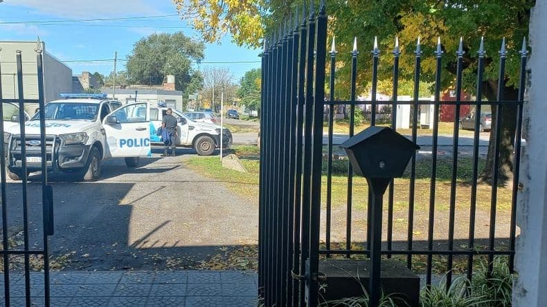 Aprovecharon la tormenta para robar en un comercio rompiendo la vidriera en el barrio Belgrano