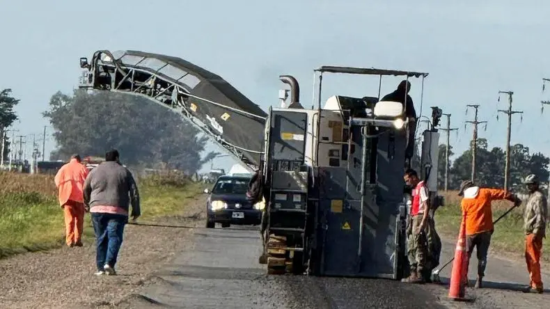 Con fondos del Gobierno provincial, retomaron las obras en la ruta Nº 32