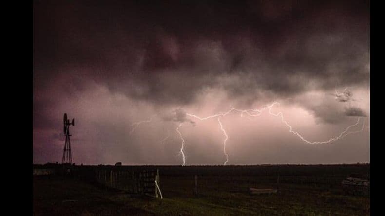 Tormentas: la alerta trepó a "naranja" en algunos distritos y piden reforzar tareas de recolección