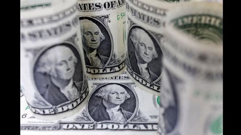 Fuerte suba del dólar blue, que cerró en 346 pesos