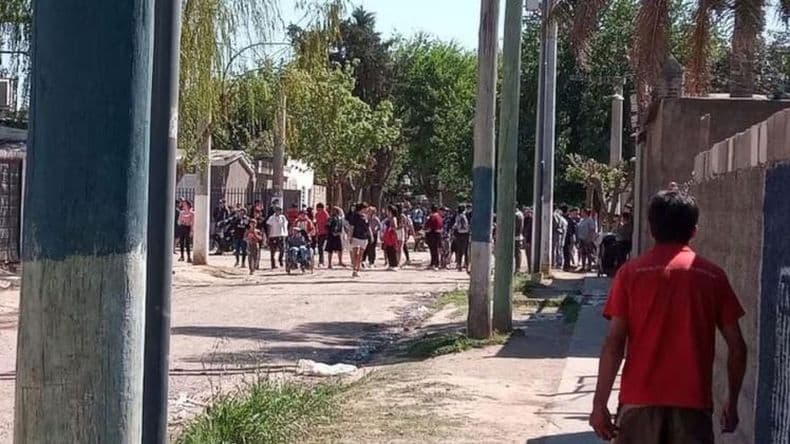 Ataques con piedras y 6 chicos demorados por un caso de bullying a una nena con discapacidad
