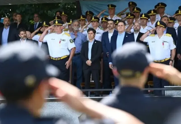 Anuncian un aumento salarial para la Policía Bonaerense