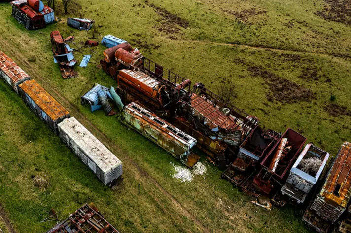 El cementerio de trenes más grande de Argentina: dónde queda y cómo visitar sus locomotoras abandonadas