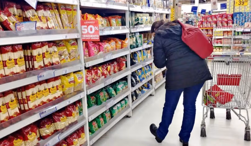 La inflación de junio fue del 1,9% y acumula un alza de 16,8% en los primeros seis meses del año
