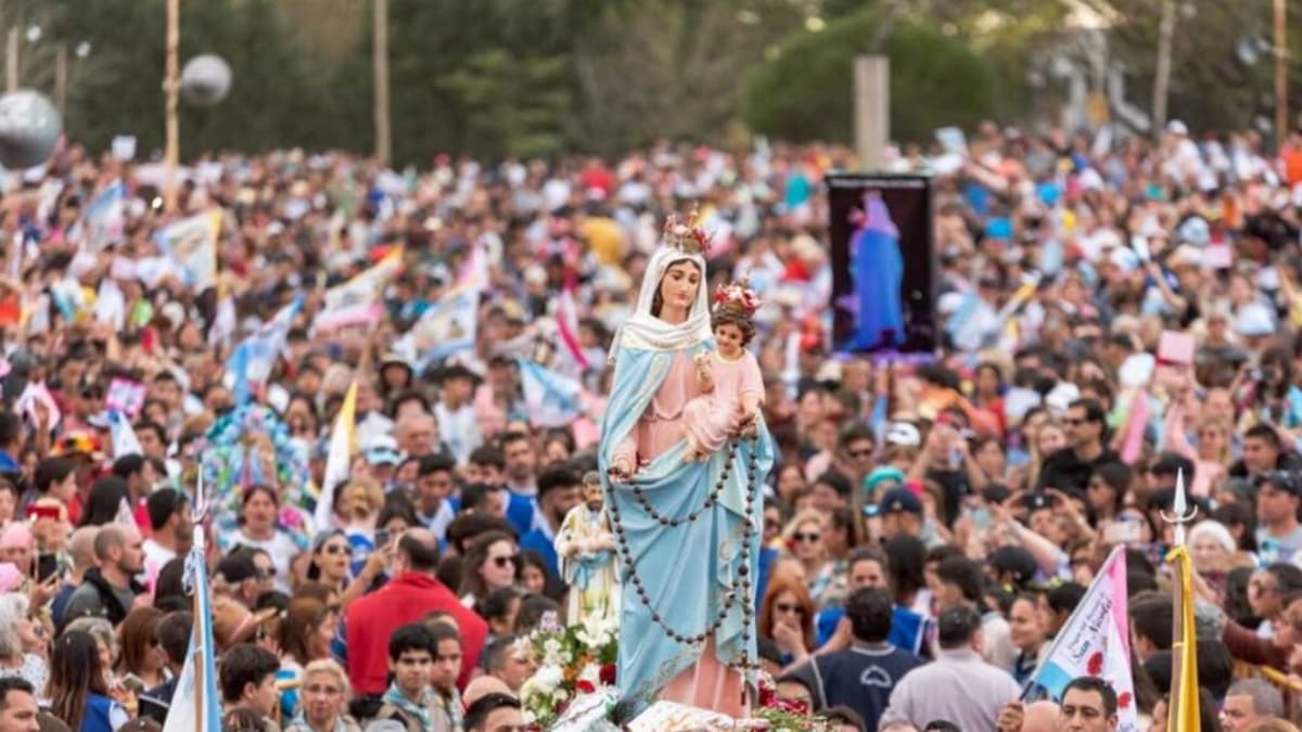 Pergamino vuelve a caminar hacia San Nicolás: 40 años respondiendo el llamado de María