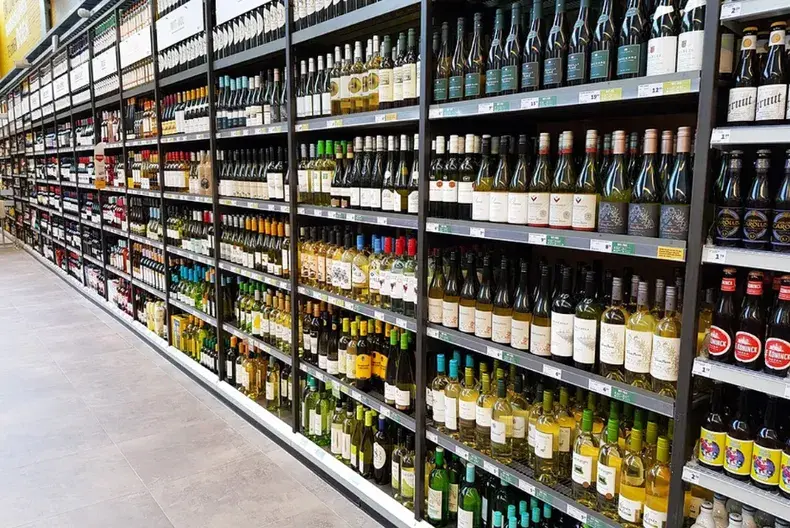 Provincia: Impulsan cambios en la ley que regula la venta de alcohol