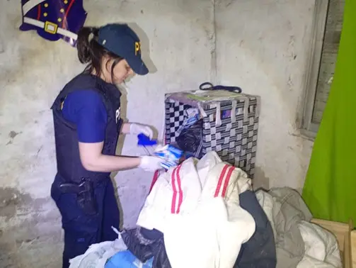 Allanamientos de la Policía Federal en Colón por una investigación sobre presunta venta de drogas