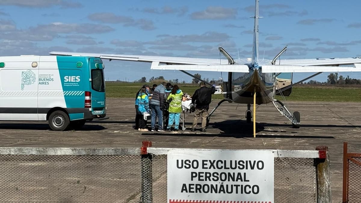 En un vuelo sanitario trasladaron a una mujer de 40 años a un centro de alta complejidad