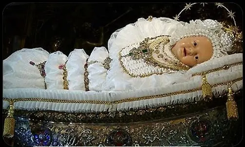 “Pequeña cuna, reina de nuestros corazones”: Pergamino celebra a la Virgen Niña
