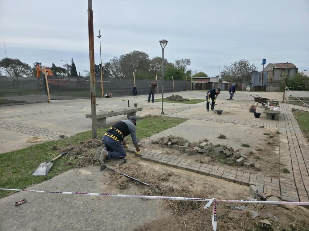 Zárate: Comenzaron las obras para crear una nueva Plaza Inclusiva frente al CIC