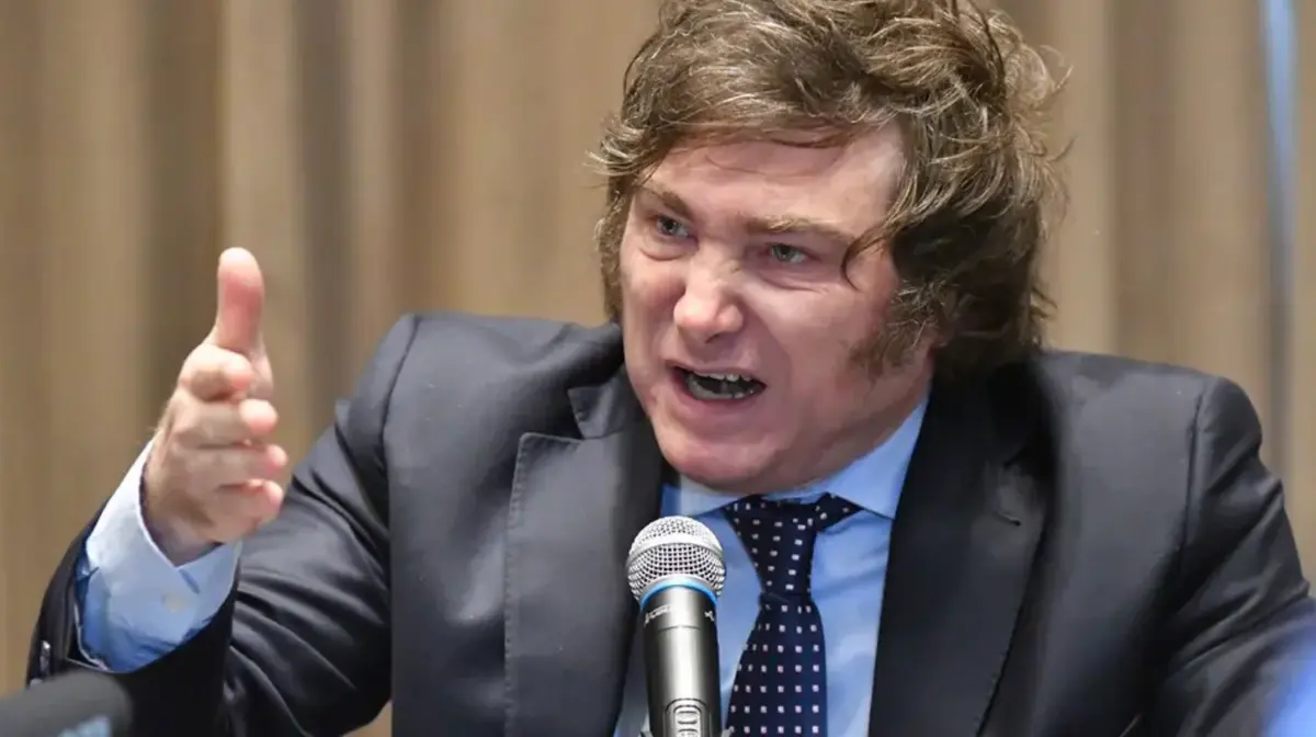 Milei admitió que los indicadores económicos no evolucionan como esperaba y lo atribuyó a un “shock externo”