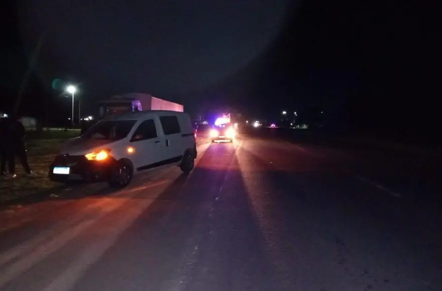 Ramallo: una rueda se desprendió de un camión y provocó un choque entre tres vehículos en la Ruta 51