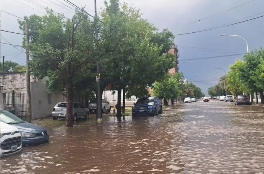 Temporal en Ramallo: una familia fue evacuada tras las intensas lluvias