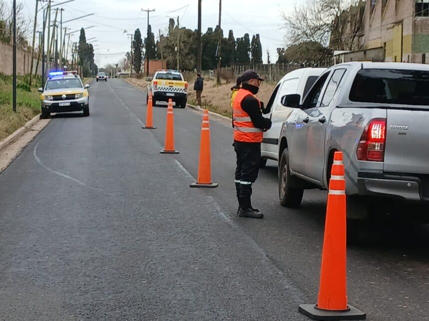 Tránsito pesado: instalan más limitadores de altura y refuerzan los controles en distintos sectores de Pergamino
